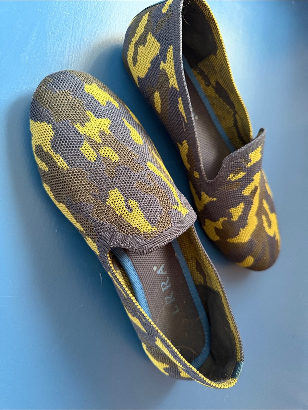 SERRA Yellow Blue Yellow Camo Knit Slip-On Loafer Flats 9